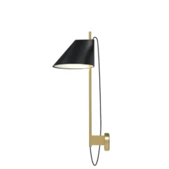 Yuh vägglampa